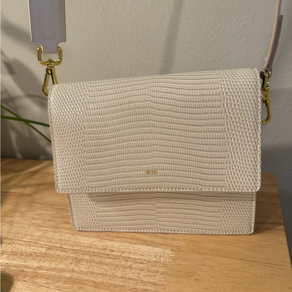 JW Pei Mini Flap Crossbody Ivory Lizard - Picture 1 of 3